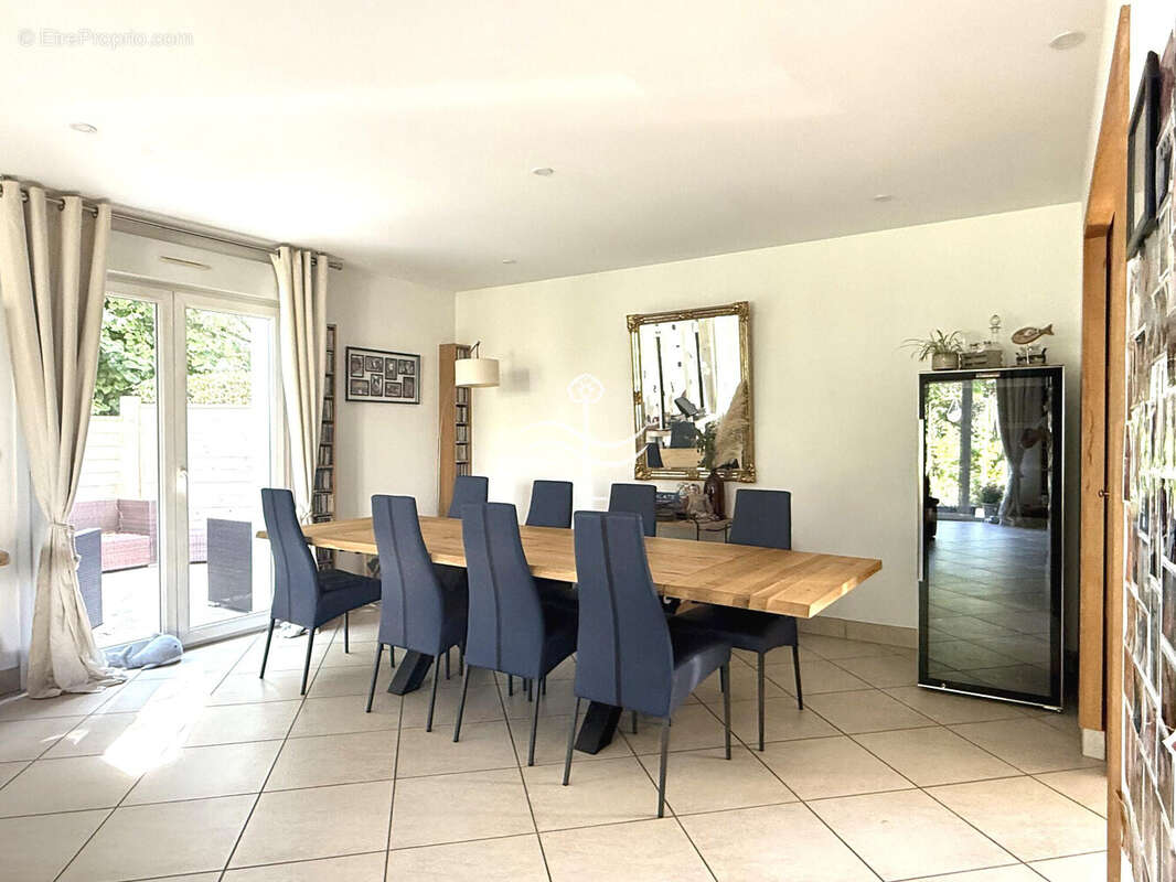 Maison 215 m² à Benouville  - photo 5