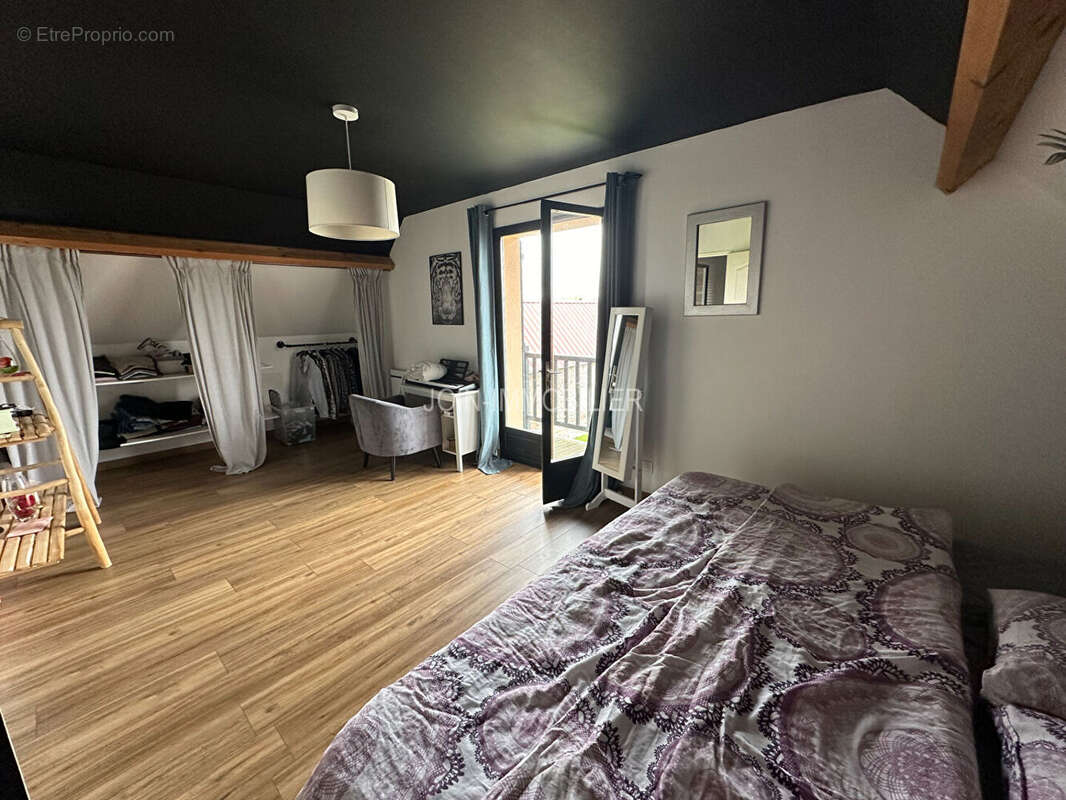 Maison à SAINT-MARTIN-EN-CAMPAGNE