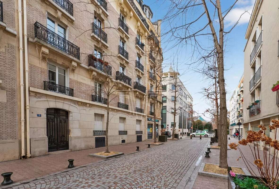 Appartement à LEVALLOIS-PERRET
