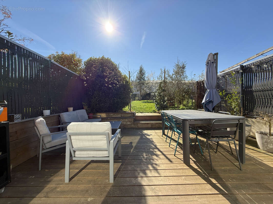 Appartement à LENTILLY