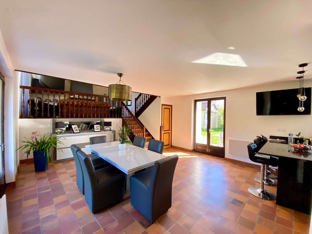 Maison à THOIRY