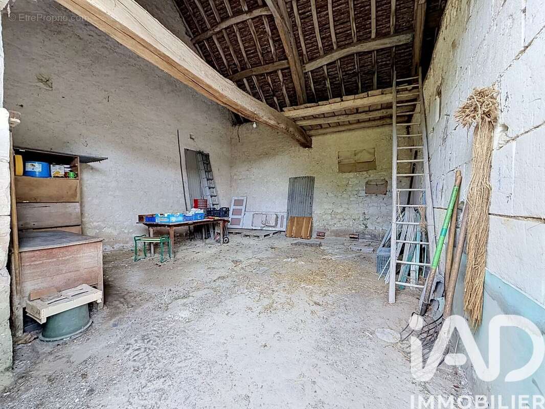 Maison 258 m² à Saint-Romain-Sur-Cher  - photo 6