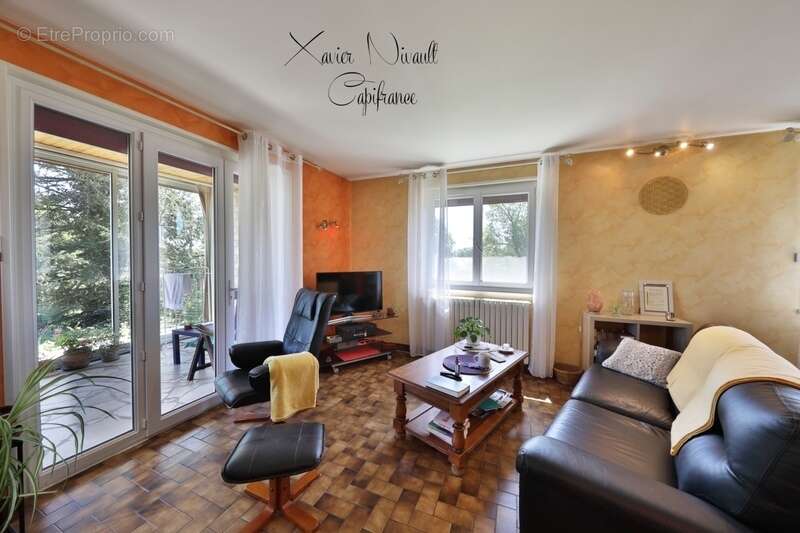 Maison à PONT-DE-VAUX