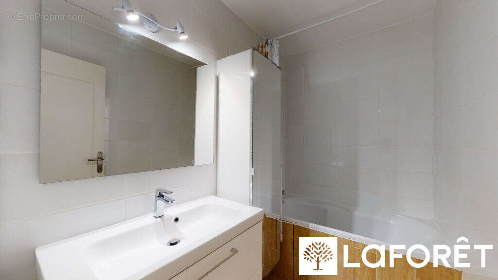 Appartement à NANTERRE