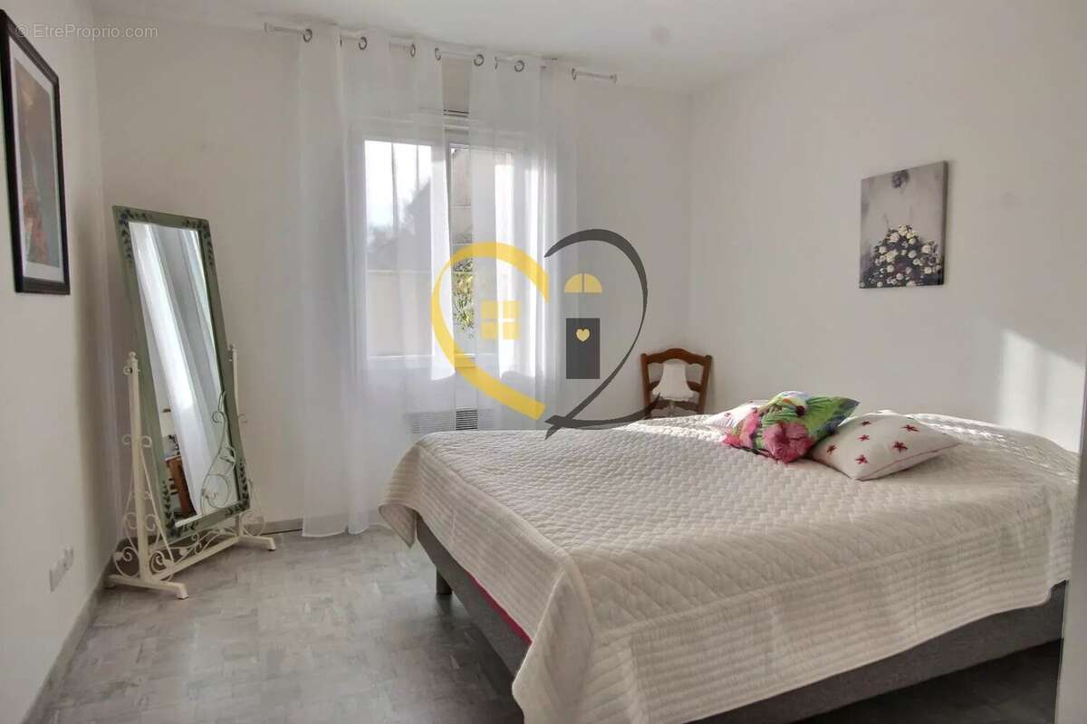 Maison à MERY-ES-BOIS