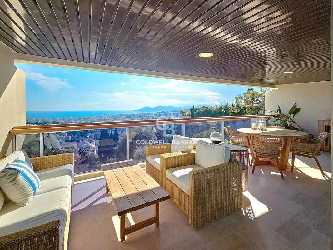 Appartement à LE CANNET