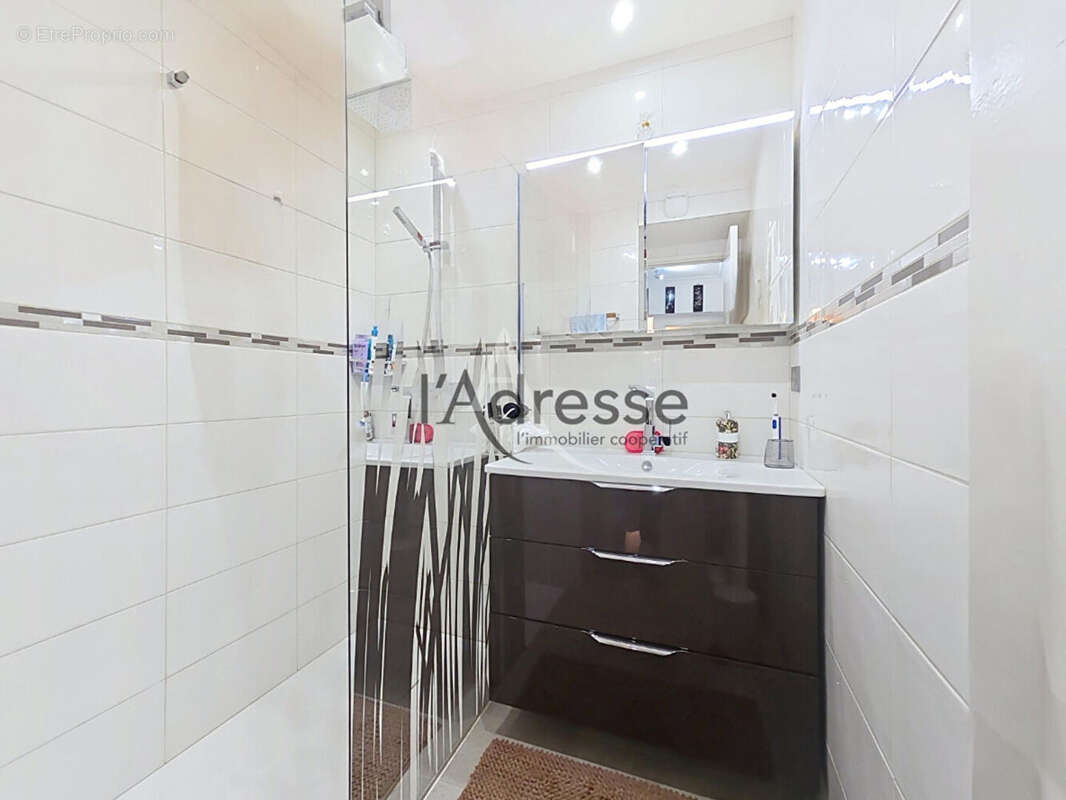 Appartement à MANDELIEU-LA-NAPOULE