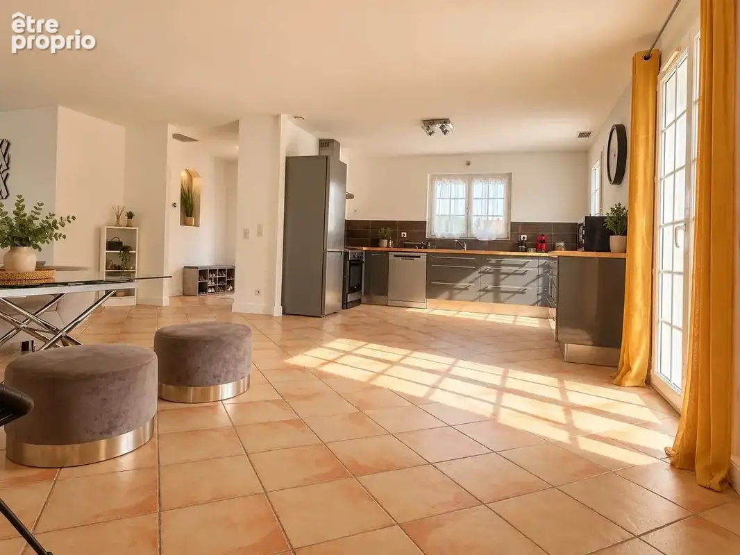 Maison plain pied T4 - piscine garage - photo 9