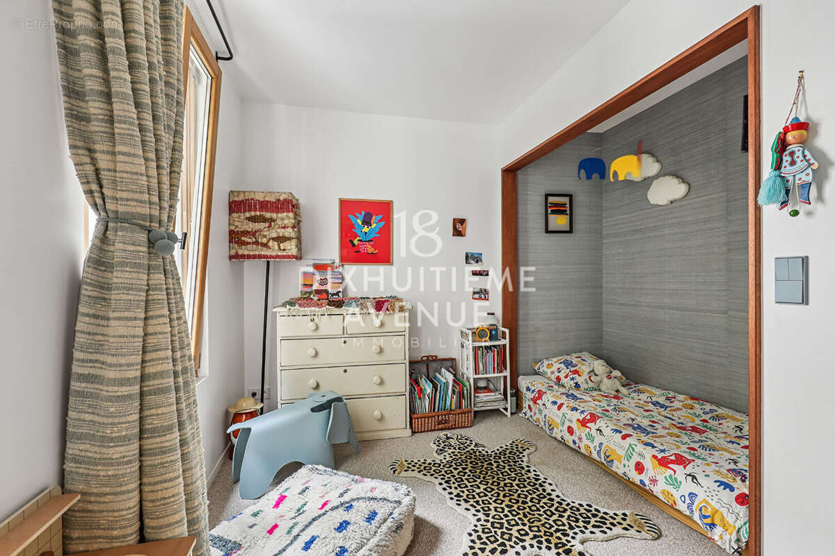 Appartement à PARIS-18E