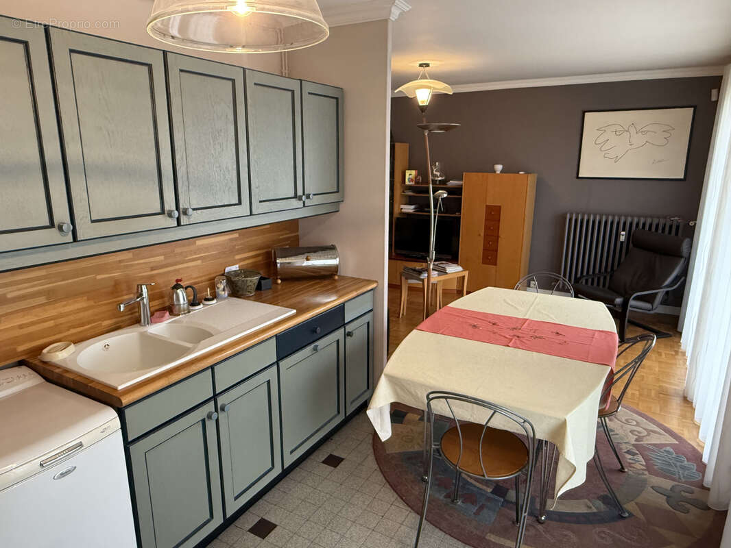 Appartement à SAINT-FONS