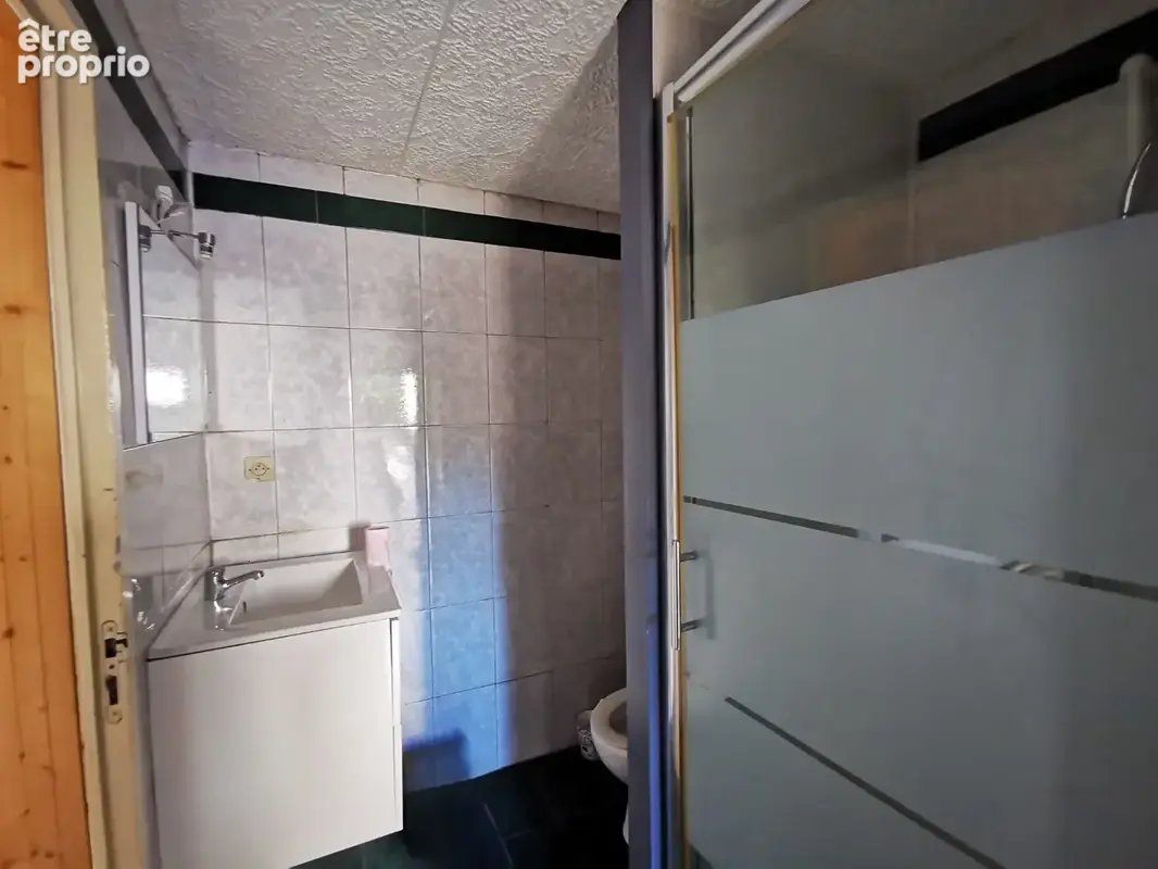 MIRAMAS - Maison T4 de plain-pied 93 m² avec piscine, dépendance et fort potentiel dans un quartier très recherché - photo 24