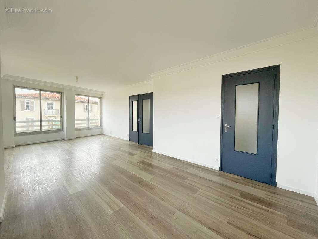 Appartement à SAINT-SYMPHORIEN-D'OZON