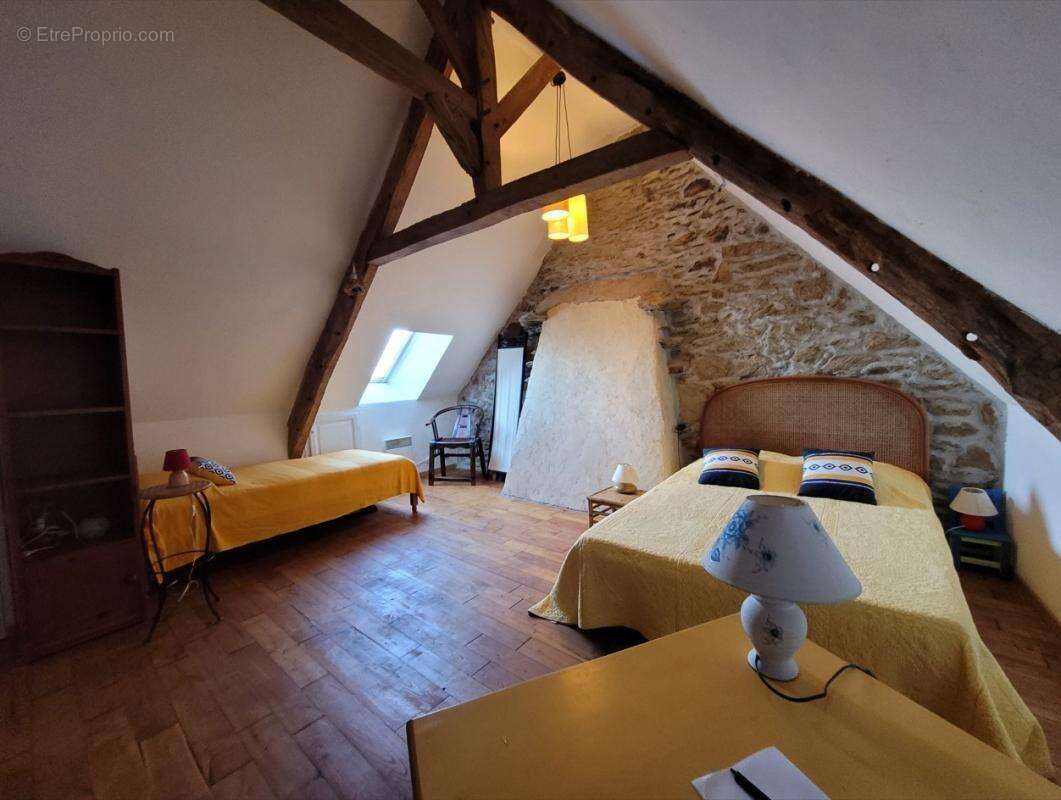 Maison à SAINT-MARTIN-DES-PRES