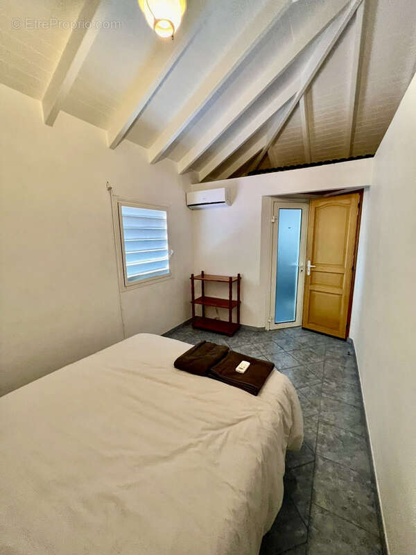 Maison à CAPESTERRE-BELLE-EAU