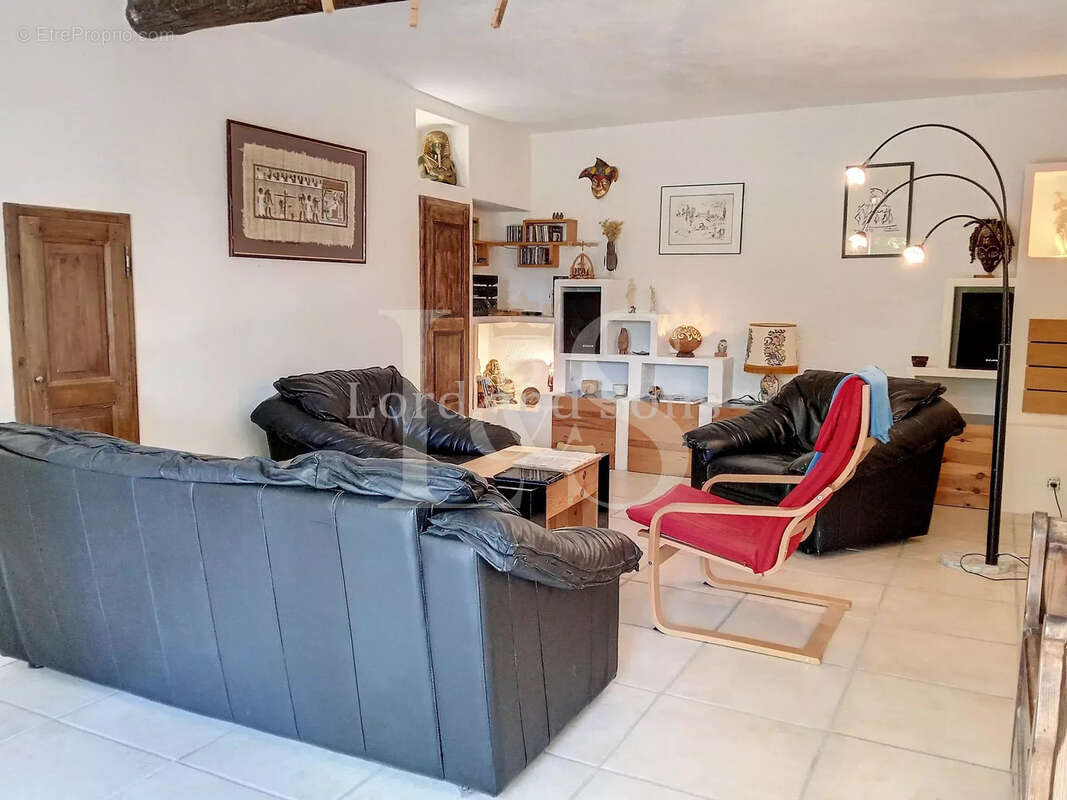 Maison à VAISON-LA-ROMAINE