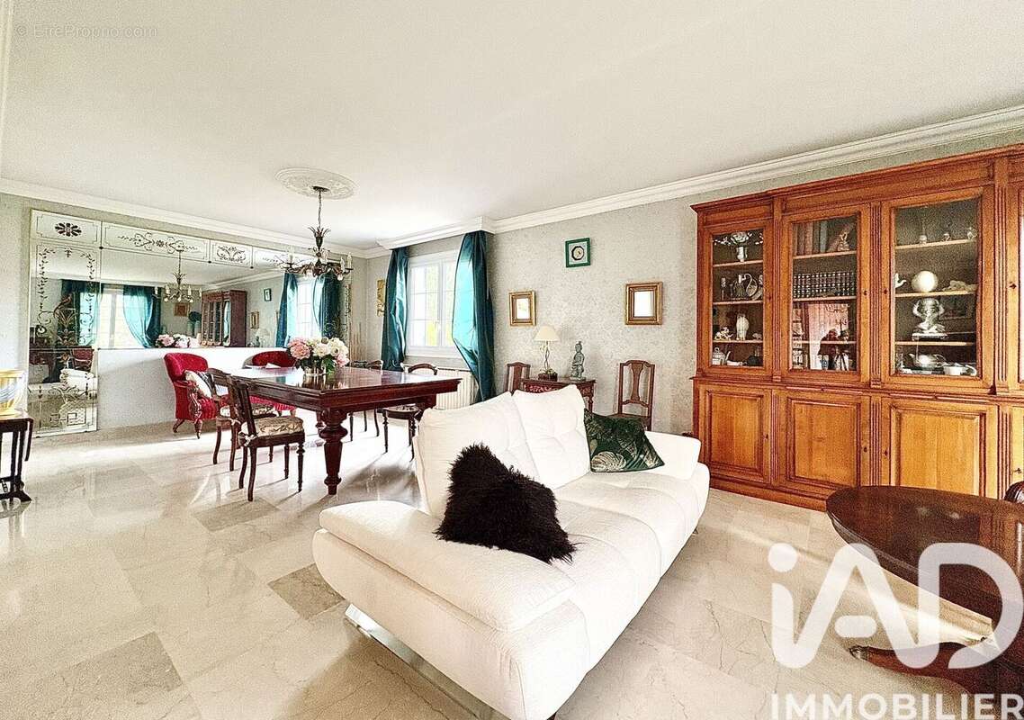 Photo 2 - Maison à TROYES