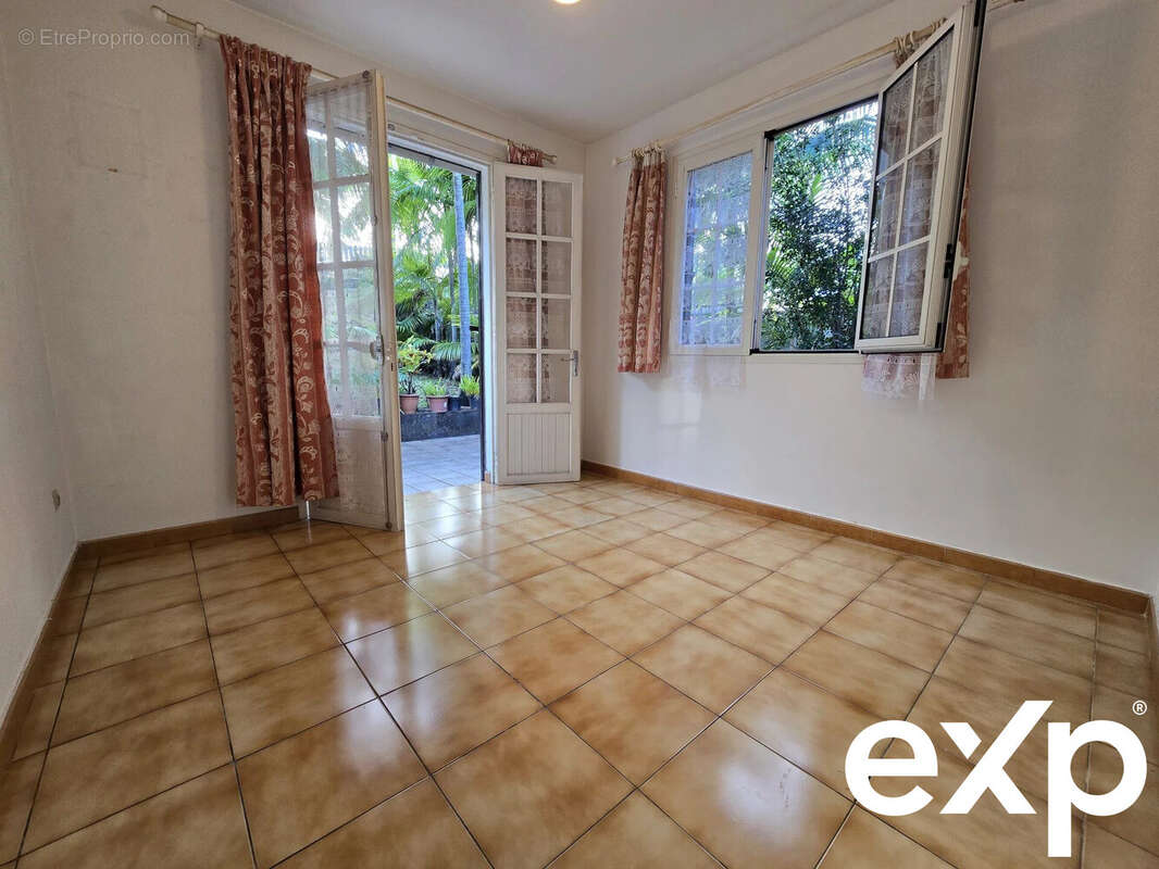 Maison à SAINT-PIERRE