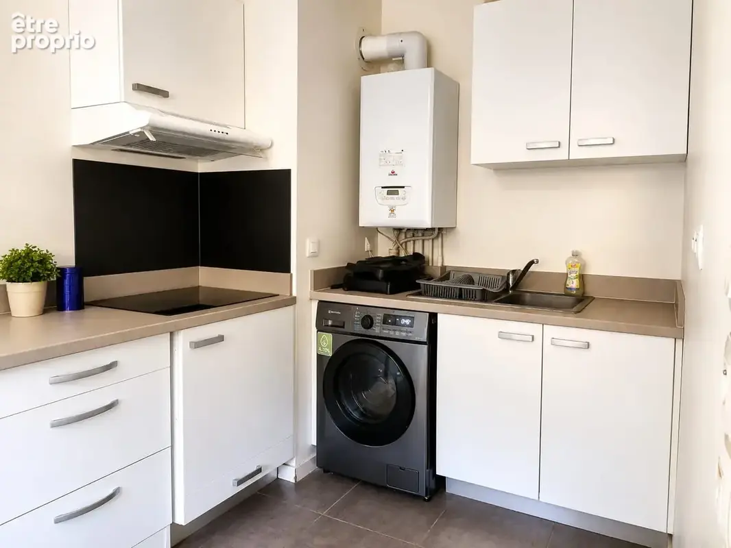 Saint Jean de Luz - Appartement - T2 - 39.00 m2 - Terrasse - Parking 220 000 € - photo 4