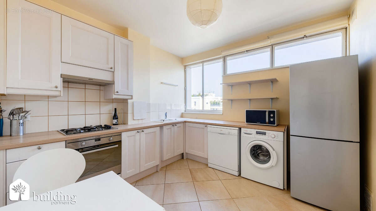 Appartement à LEVALLOIS-PERRET