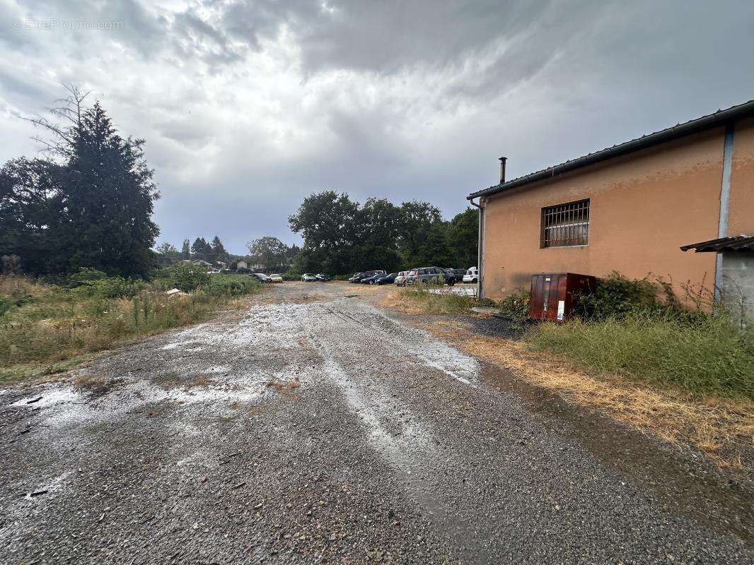 Locaux/Biens immobiliers - photo 5