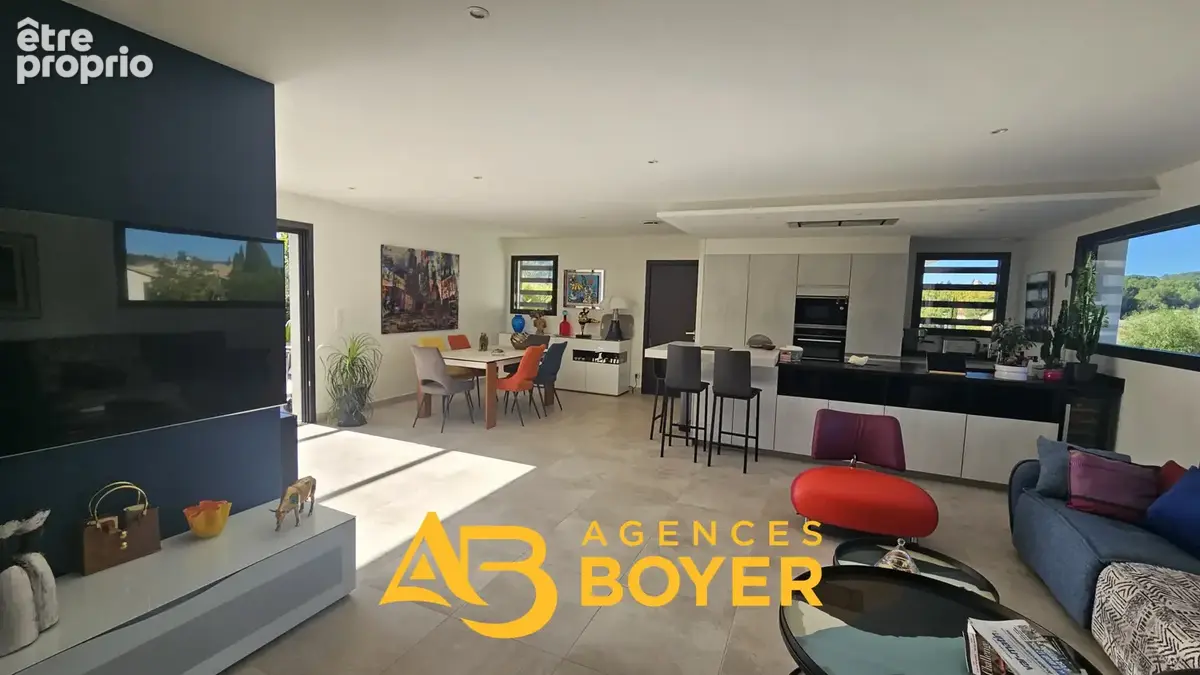 Villa contemporaine de plain-pied avec vue panoramique exceptionnelle sur Le Beausset   Classe énergétique A - photo 4