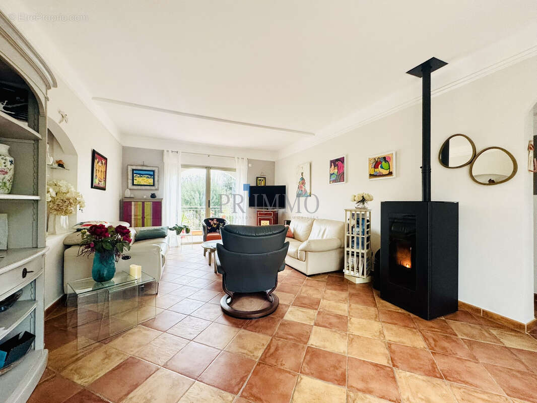 Maison à FREJUS