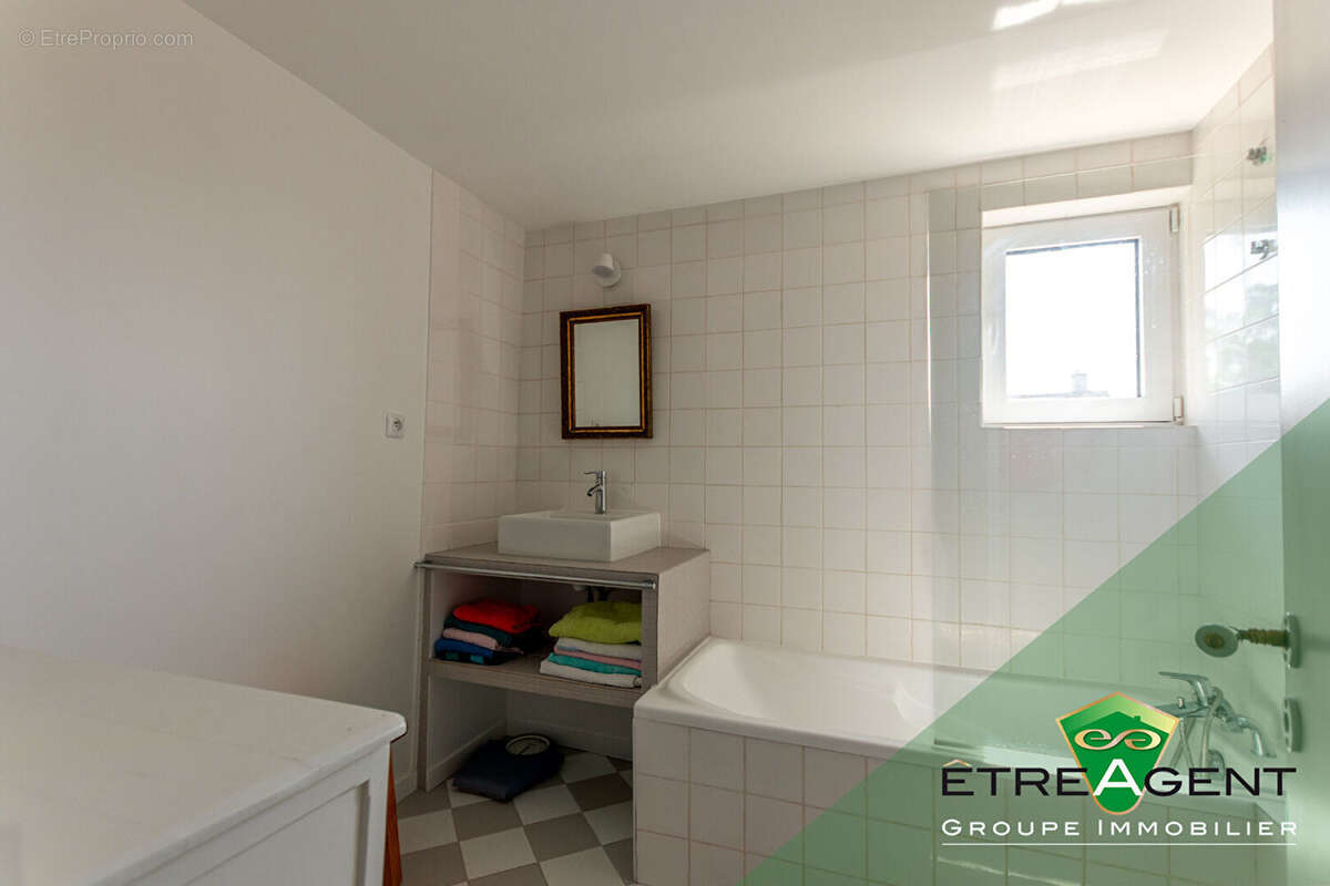 Maison à FONTENAY-SAINT-PERE