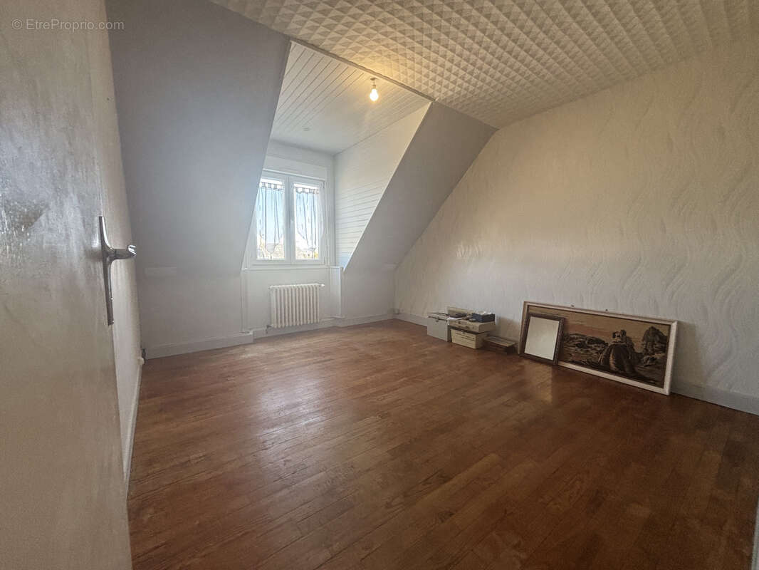 Maison à PLOUGUERNEAU