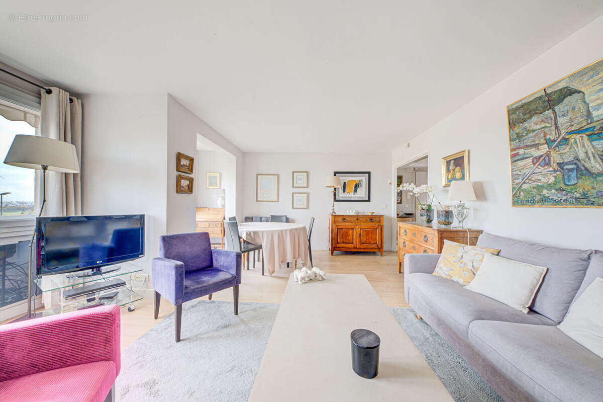 Appartement à SURESNES