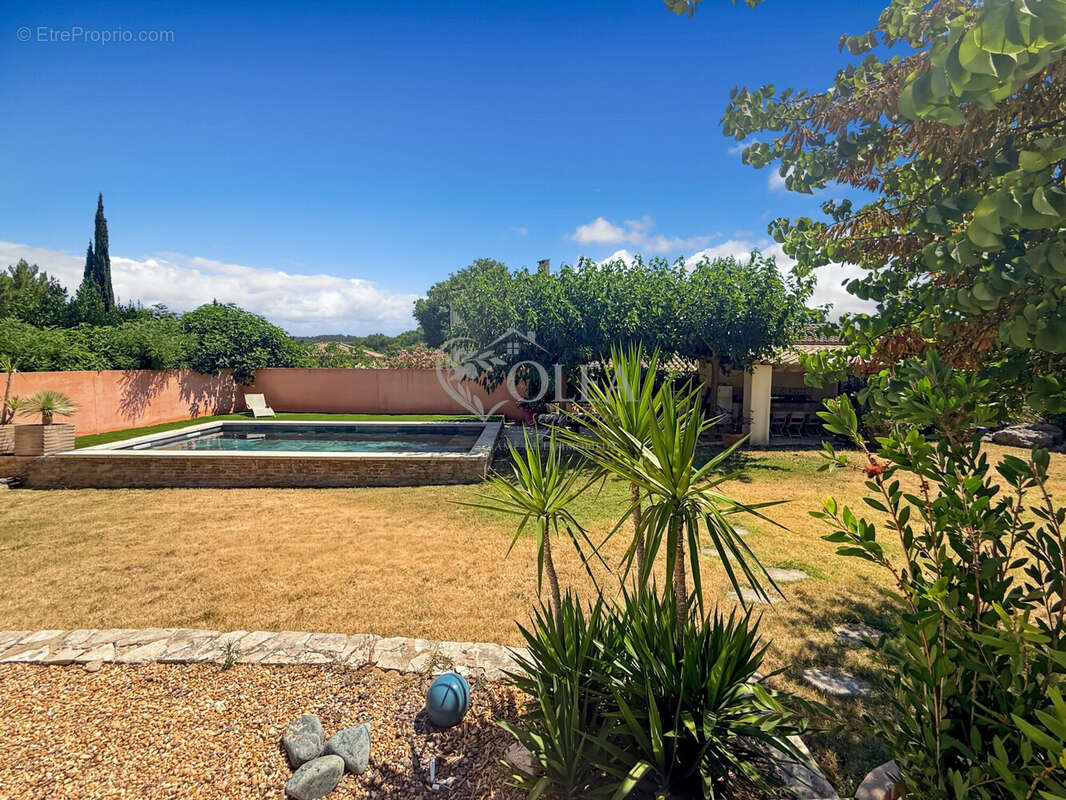 Maison 205 m² à Uzes  - photo 5
