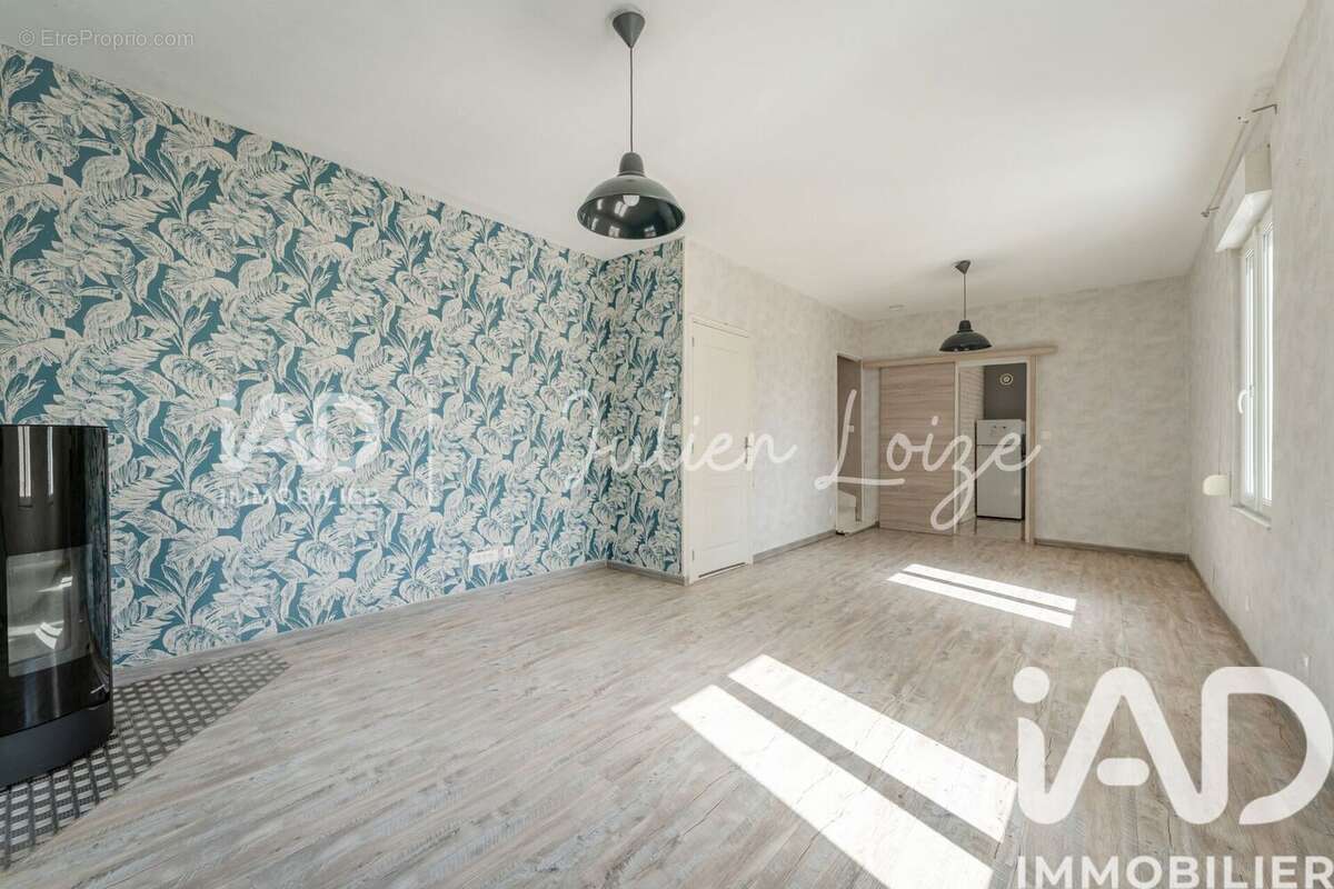 Photo 3 - Maison à VILLENEUVE-SAINT-GERMAIN