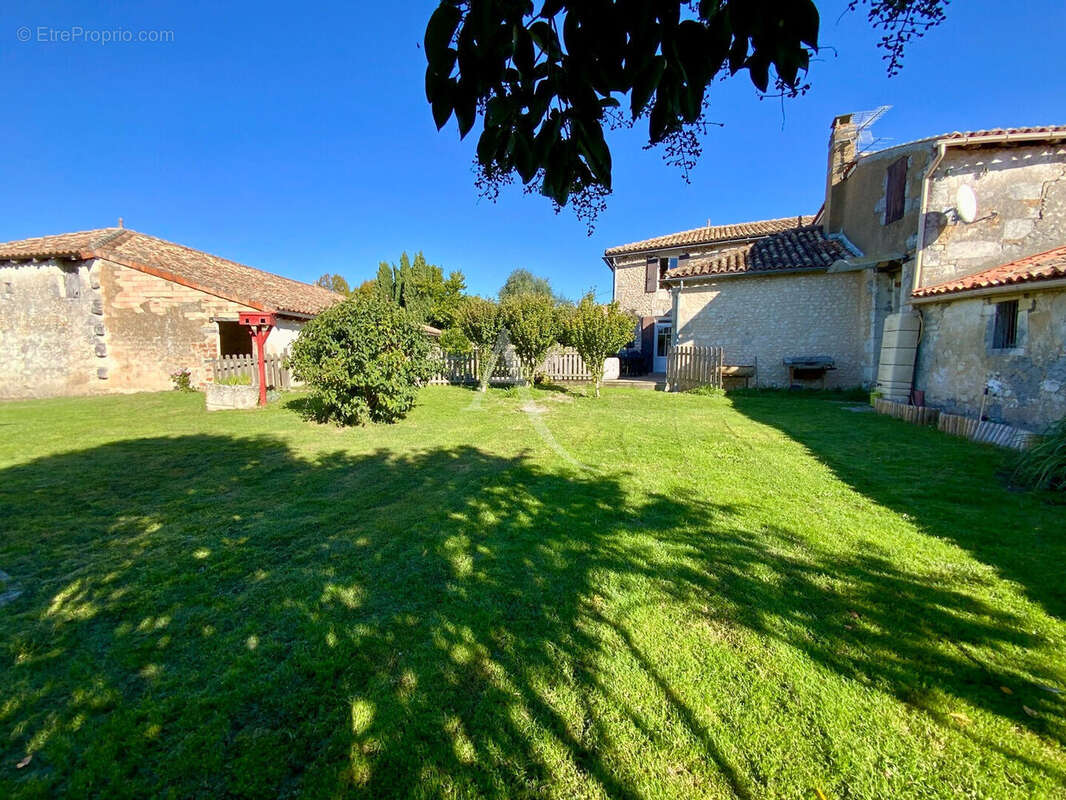 Maison  6 pièce(s) 200 m2 - photo 13