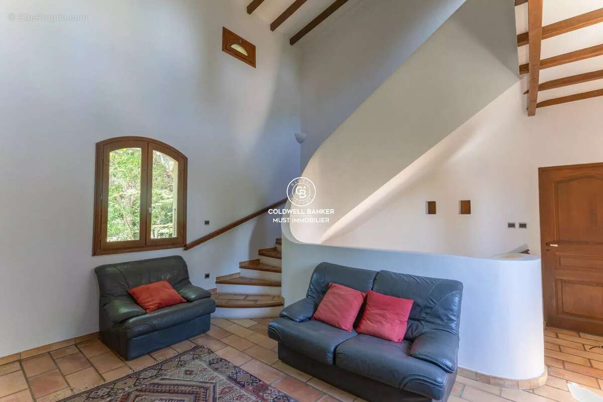 Bastide d'exception au cœur d'un parc arboré de 2.5 hectares - photo 16
