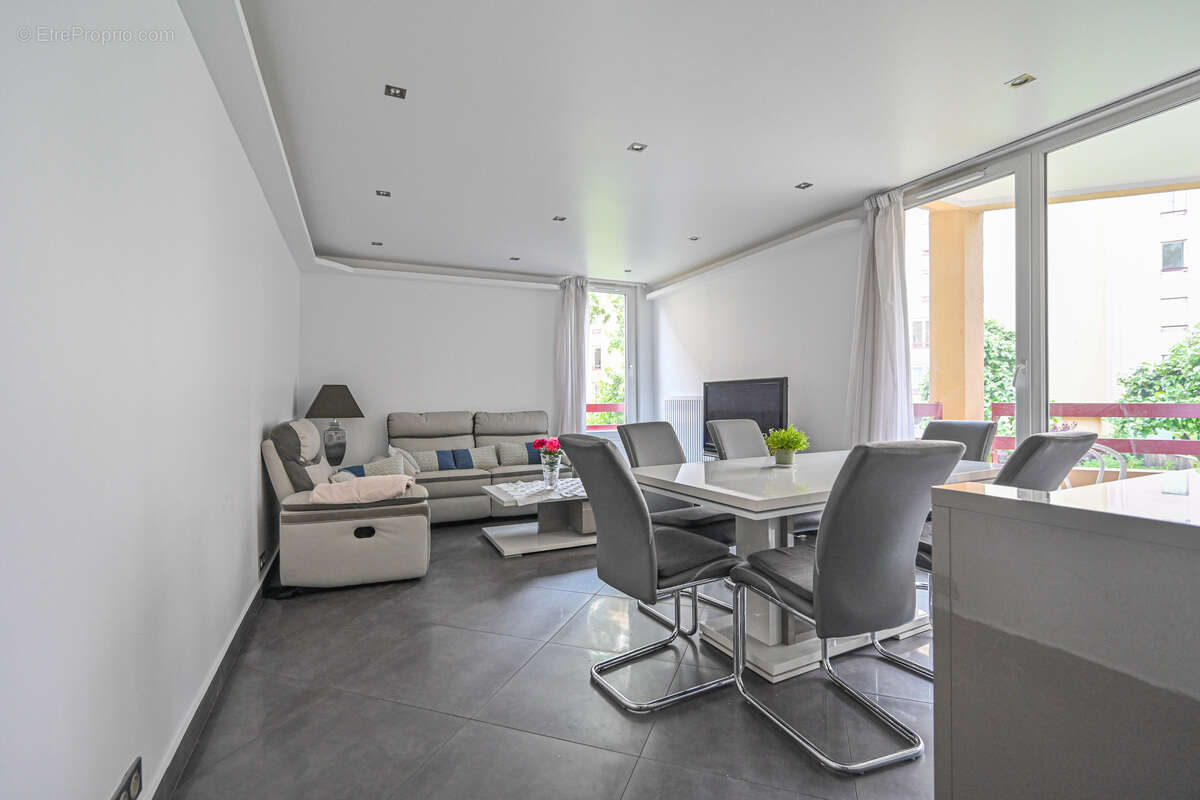 Appartement 80 m² à Creteil  - photo 4