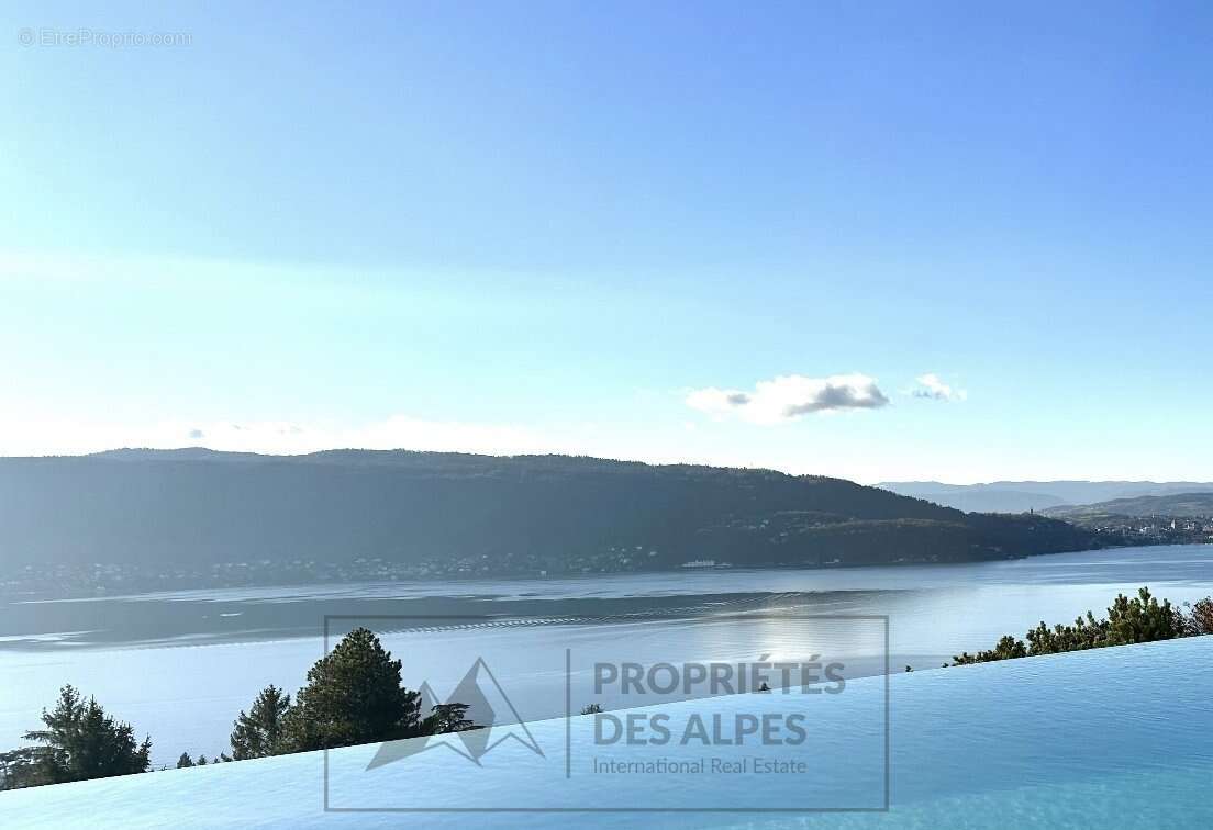 Maison à VEYRIER-DU-LAC