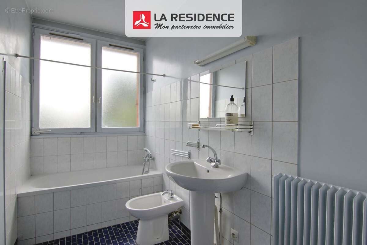 Appartement à BEAUCHAMP