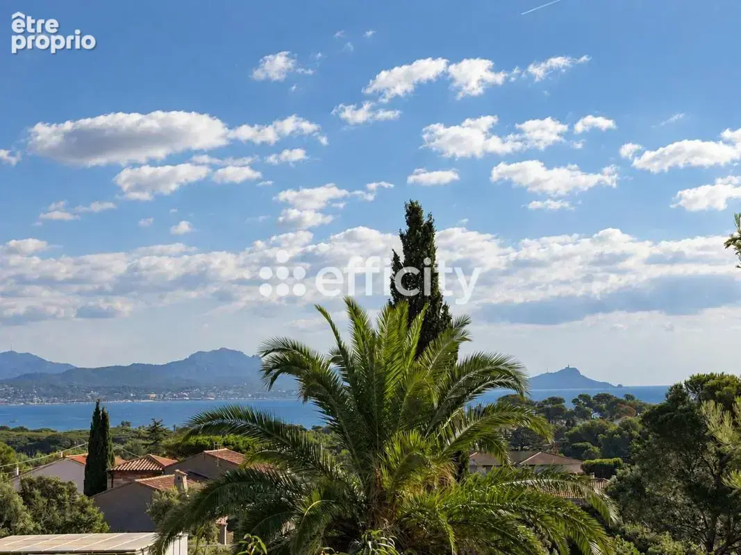Maison 8 pièces 226 m² à vendre à Frejus (83370) - photo 3