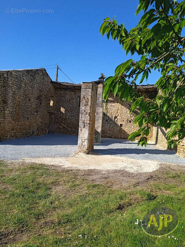 Maison à JAZENNES