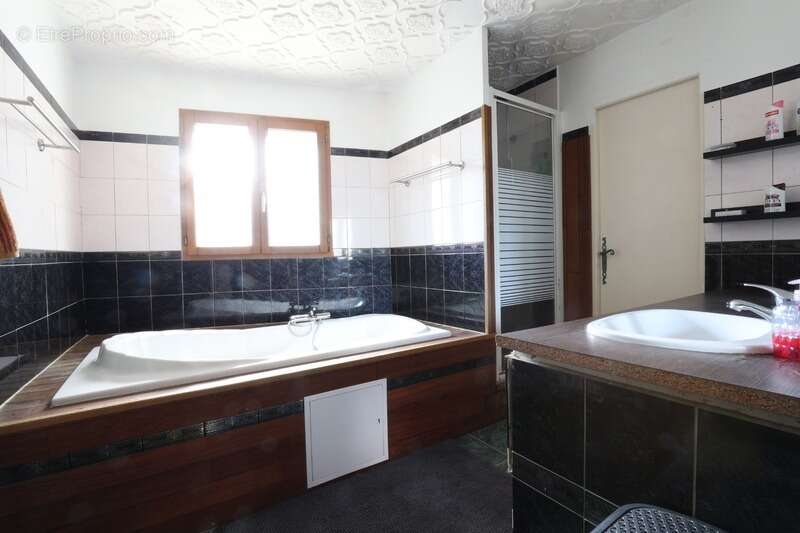 Maison à MONTMIRAIL