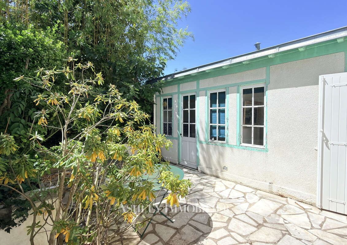 À vendre - maison de caractère à rafraichir - la rochelle - la genette - photo 4