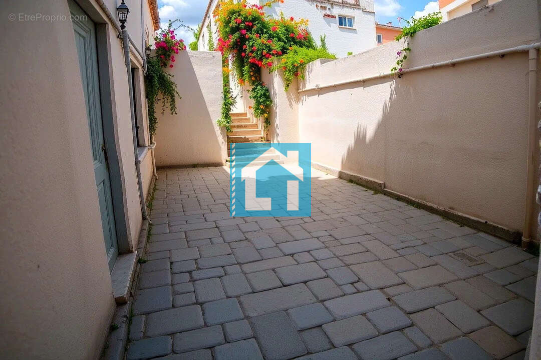 Maison à SAINT-JEAN-LE-THOMAS