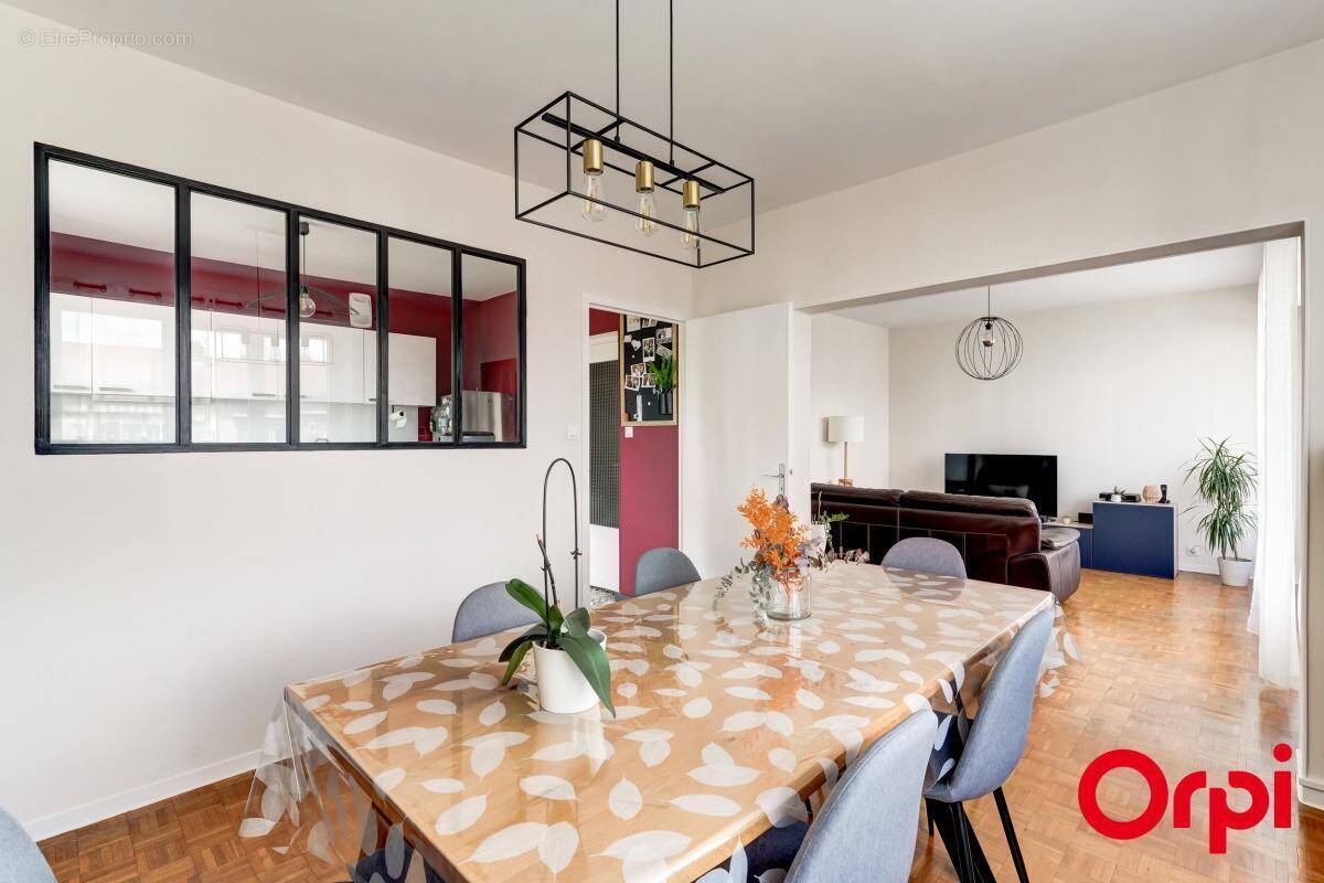 Appartement à SAINT-FONS
