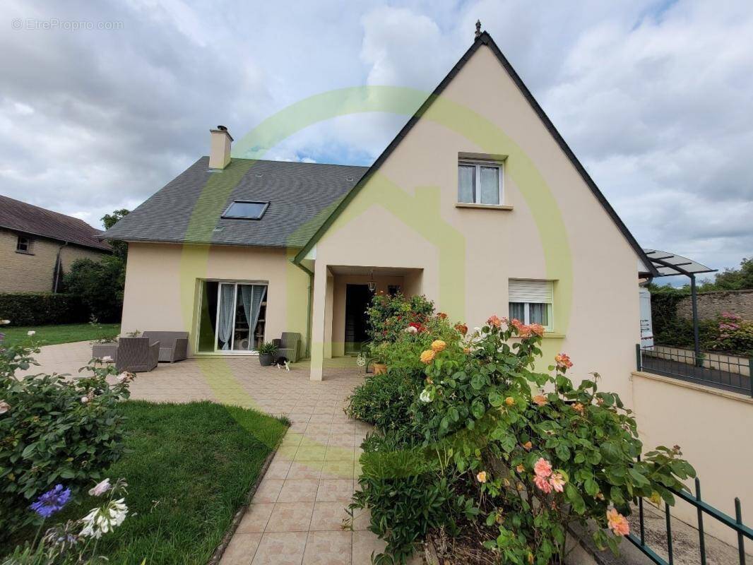 Maison à CUVERVILLE