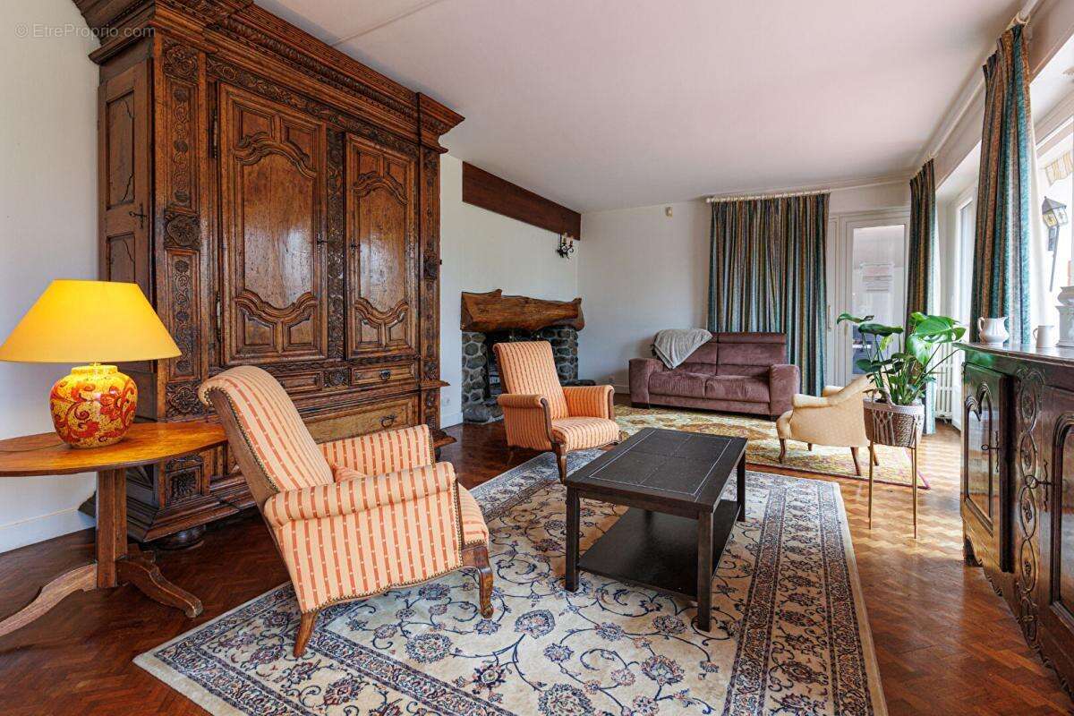 Maison d'architecte 6 chambres + appartement indépendant / Spa /Grand parc / Idéal Famille ou Investisseurs. Fort potentiel loca - photo 5