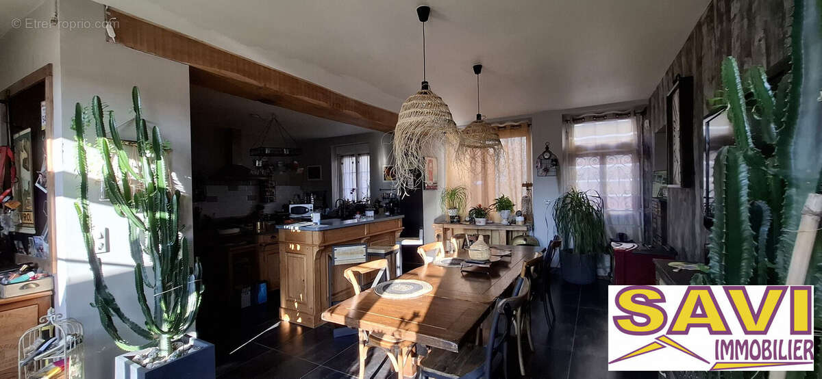 Maison à FERRIERES-EN-GATINAIS