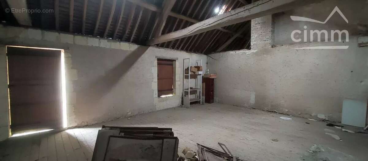 Appartement à LAVENAY
