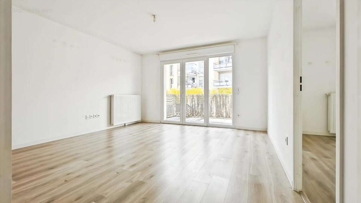 Appartement à BREUILLET