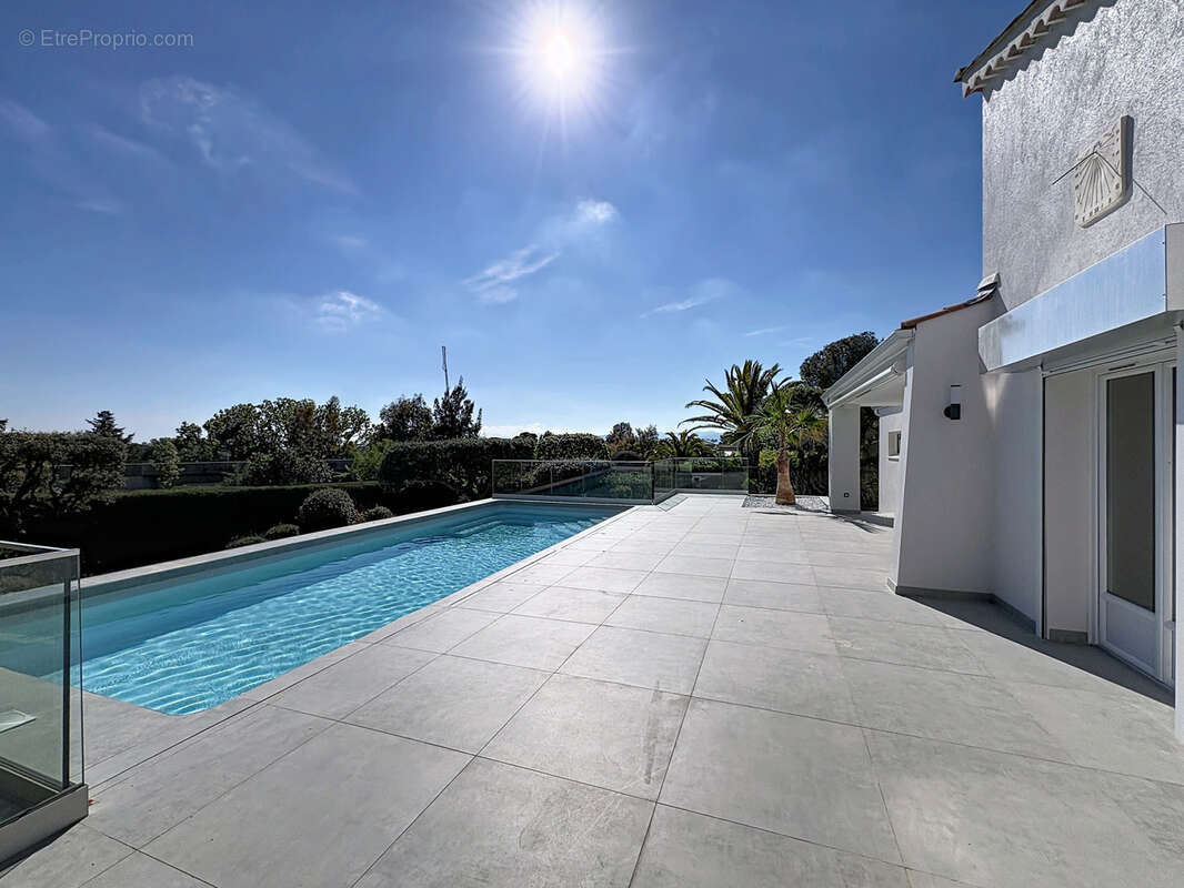 Maison à SAINT-RAPHAEL