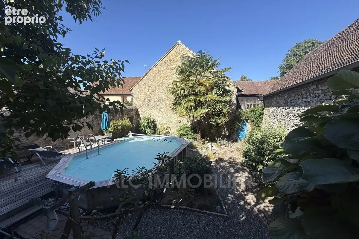Maison 6 pièces 176 m² à vendre à Fresnay-Sur-Sarthe (72130) - photo 3