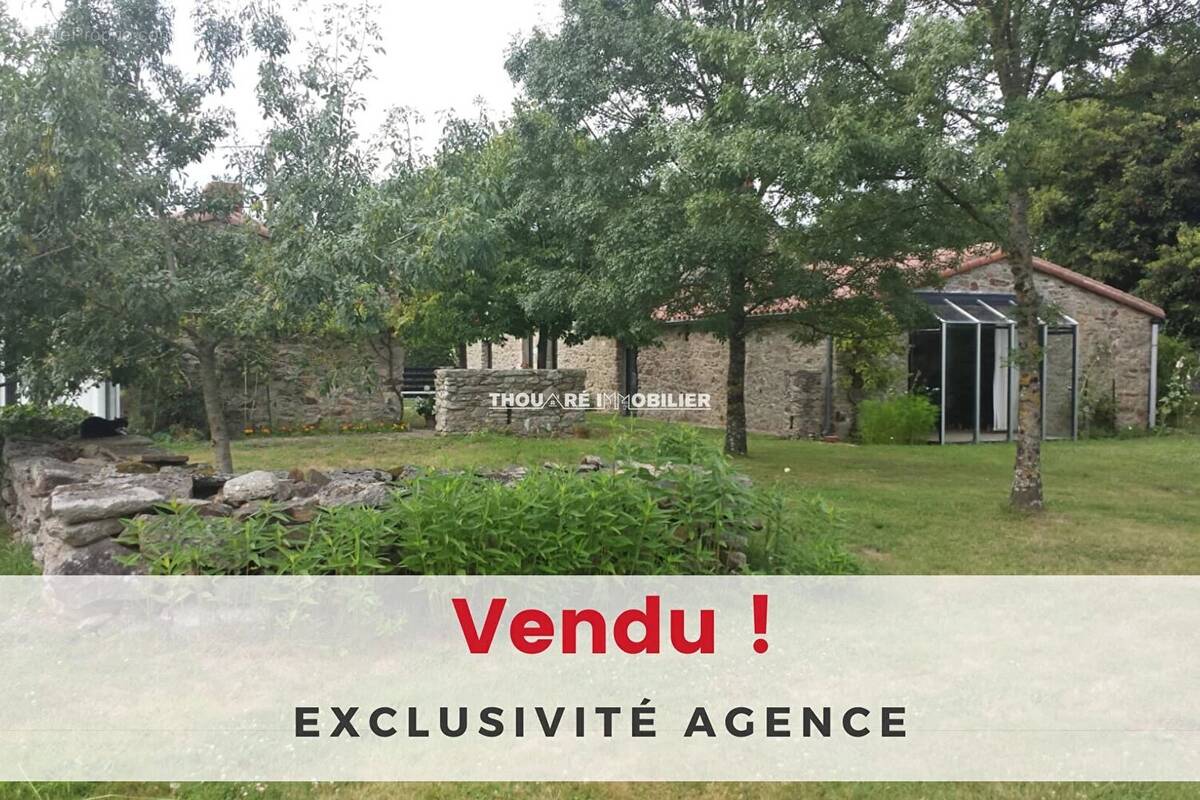 Maison à SAINT-ETIENNE-DE-MONTLUC